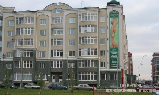 Коммерческая / Аренда / Офисы, Казань, Меридианная улица, 16 000 Сдается офис на улице Меридианная на первом этаже (перекресток с улицей Чистопольская), выполнен классический офисный...
