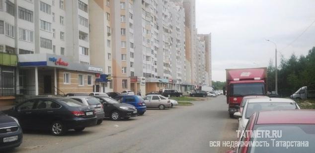 Коммерческая / Аренда / Офисы, Казань, Победы проспект, 97 425 Сдаем торгово-складскую площадь. Находимся на первой линии от южной трассы в сторону квартала. Большая проходимость...