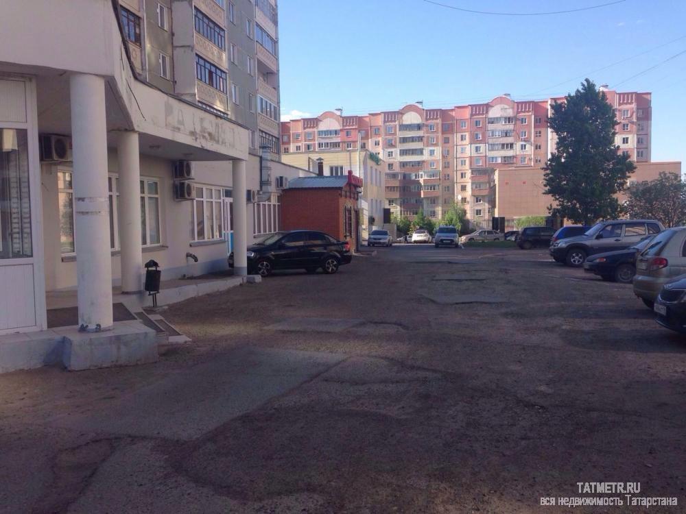 Коммерческая / Аренда / Офисы, Казань, Академика Глушко улица, 297 000 540 кв/м, помещение с витражными окнами, большой парковкой, с заездом с 2-х сторон, густонаселенный микрорайон Азино.... - 2