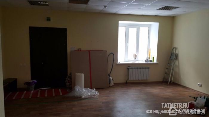 Коммерческая / Продажа / Офисы, Казань, Салиха Батыева улица, 5 500 000 Срочная продажа! Продаётся нежилое помещение свободного назначения с арендатором. Помещение имеет доходность 40 000... - 4