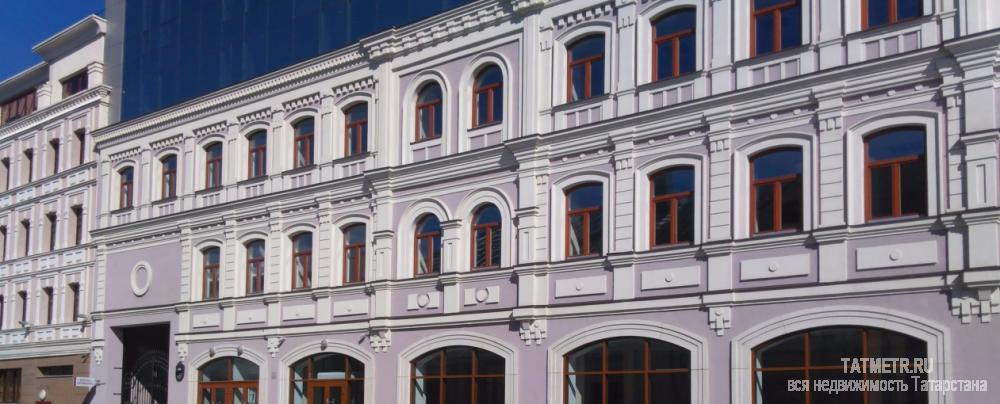 Коммерческая / Аренда / Офисы, Казань, Парижской Коммуны улица, 90 000 В центре, на ул. Парижской Коммуны ( в промежутке между ул. Московская и Булаком) сдается офис на 2-ом этаже 6-и... - 1
