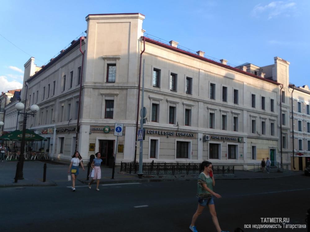 Коммерческая / Аренда / Офисы, Казань, Баумана улица, 370 200 Сдается в аренду 2-ой этаж 3-х этажного здания в самом центре города Казани, на улице Баумана. Помещение имеет 2...
