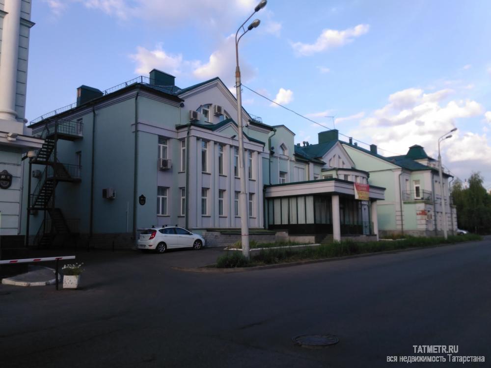 Коммерческая / Продажа / Офисы, Казань, Петербургская улица, 201 350 000 Продается 3-х этажное здание на Петербургской. Помещения оборудованы кондиционерами, имеются все необходимые... - 1