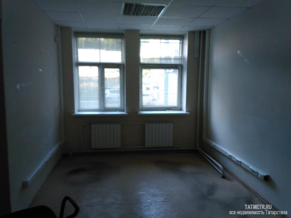 Коммерческая / Продажа / Офисы, Казань, Петербургская улица, 201 350 000 Продается 3-х этажное здание на Петербургской. Помещения оборудованы кондиционерами, имеются все необходимые... - 3