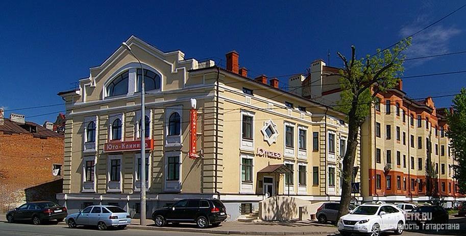 Коммерческая / Аренда / Офисы, Казань, Сафьян улица, 100 000 Сдам в аренду офисное помещение на ул Сафьян,, д.8 на 3м этаже, 3х этажного здания. Общая площадь 3 этажа-279 кв.м.,...