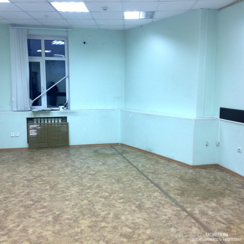 Коммерческая / Продажа / Офисы, Казань, Сафьян улица, 27 960 000 Продается 2-й и 3-й этаж 279,6кв. в уютном БЦ в центре города. Чистовая отделка, на полу плитка, на стенах светлые... - 27
