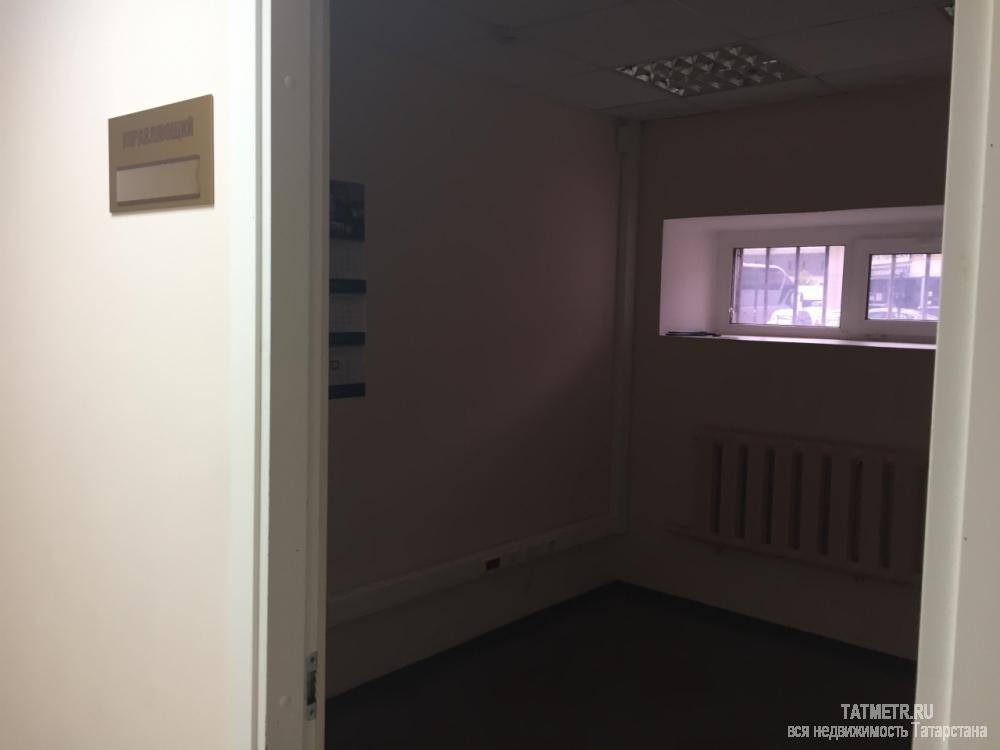 Коммерческая / Аренда / Офисы, Казань, Островского улица, 126 400 Бывшее помещение регионального коммерческого банка. Все осталось на своих местах, для получения лицензии под... - 7