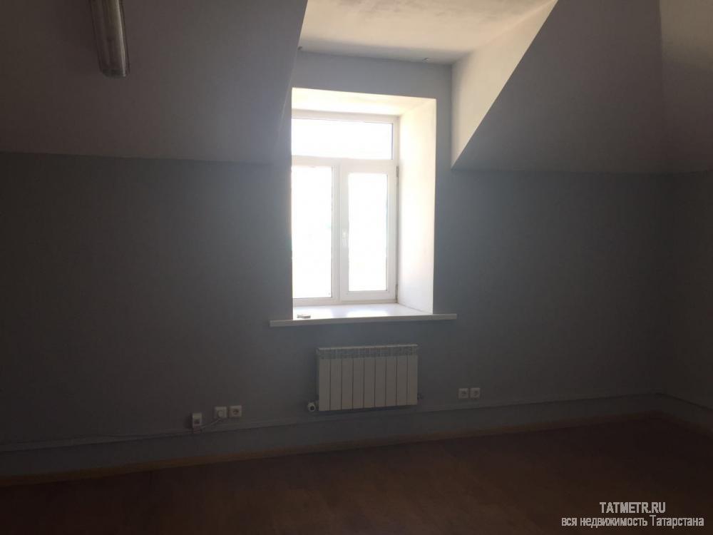 Коммерческая / Продажа / Офисы, Казань, Петербургская улица, 20 772 000 Продается 3-й этаж небольшого Бизнес Центра - 230,8кв.м. Чистовая отделка, прекрасное расположение в центре города,... - 3