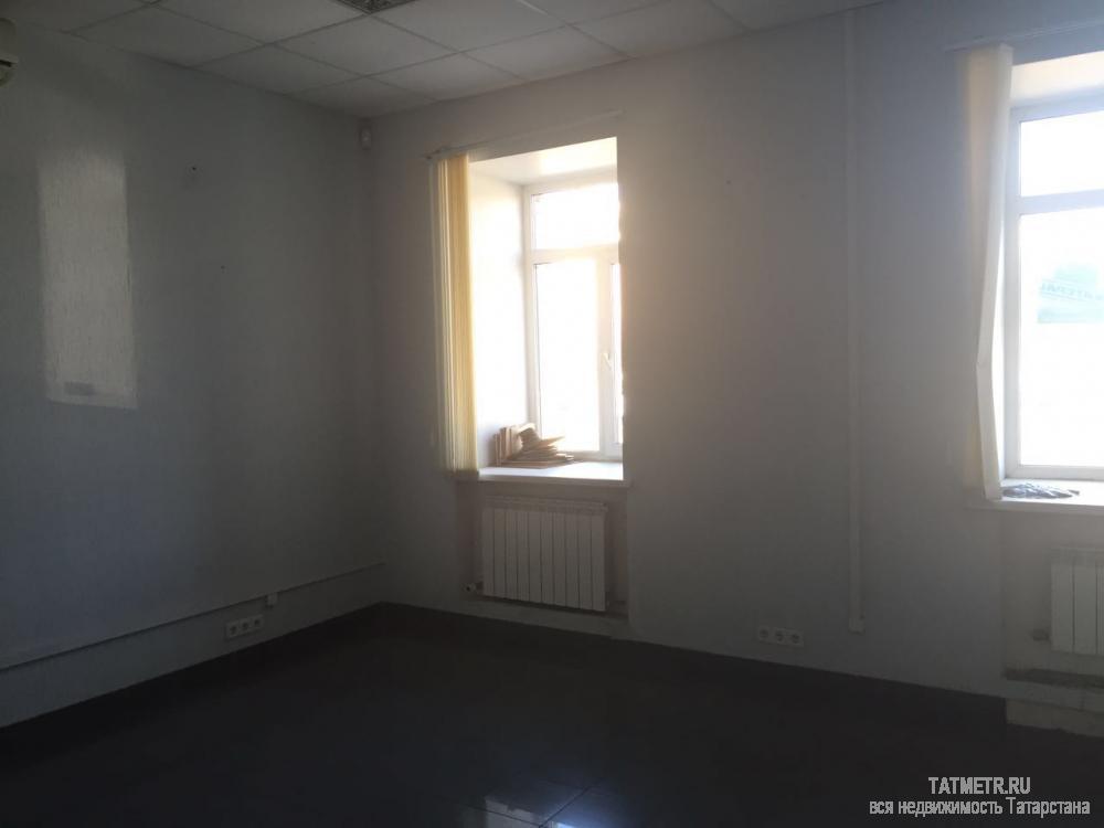 Коммерческая / Продажа / Офисы, Казань, Петербургская улица, 20 772 000 Продается 3-й этаж небольшого Бизнес Центра - 230,8кв.м. Чистовая отделка, прекрасное расположение в центре города,... - 7