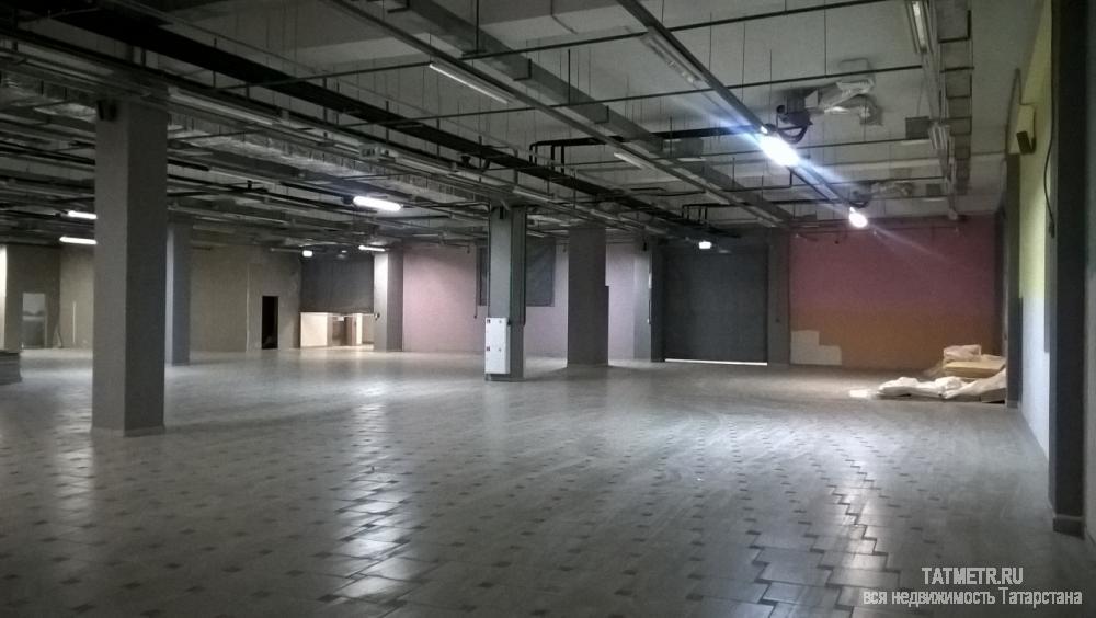 Коммерческая / Аренда / Офисы, Казань, Чистопольская улица, 300 000 Сдаются площади от 500кв.м до3000кв.м МФК Миллениум Мебель *** вблизи центра города в одном из самых престижных... - 1