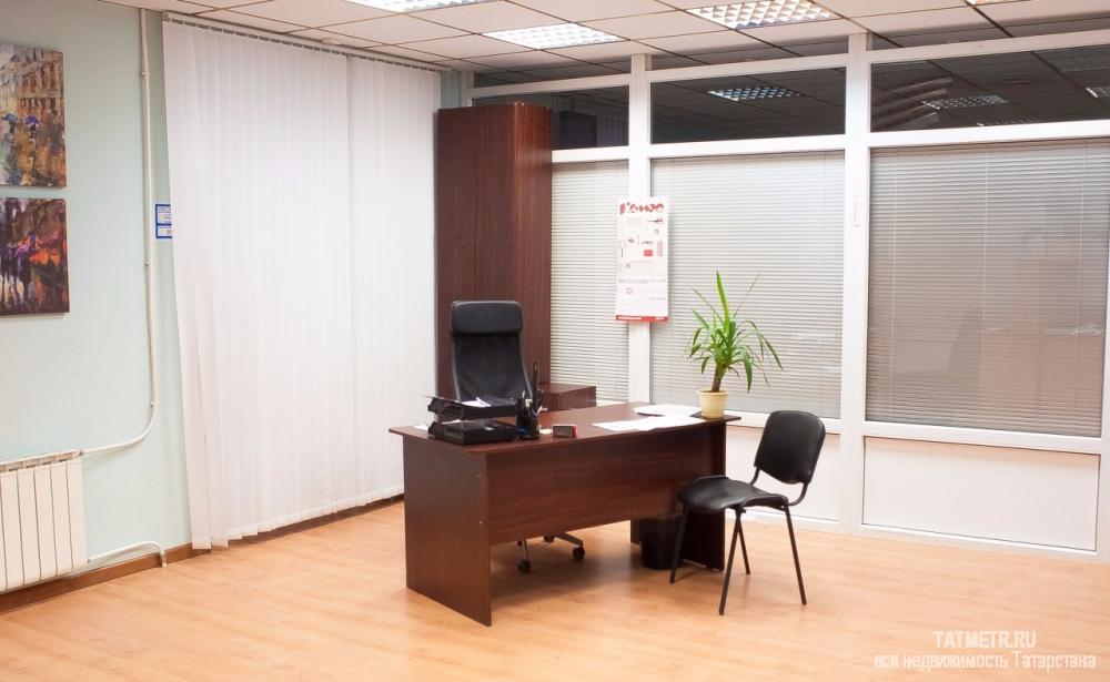 Коммерческая / Аренда / Офисы, Казань, Кирова переулок, 24 000 Сдам Офис 35 м². Офис в чистовой отделке, сделан ремонт, готов к заезду : на полу ламинат, стены окрашены, подвесной... - 1