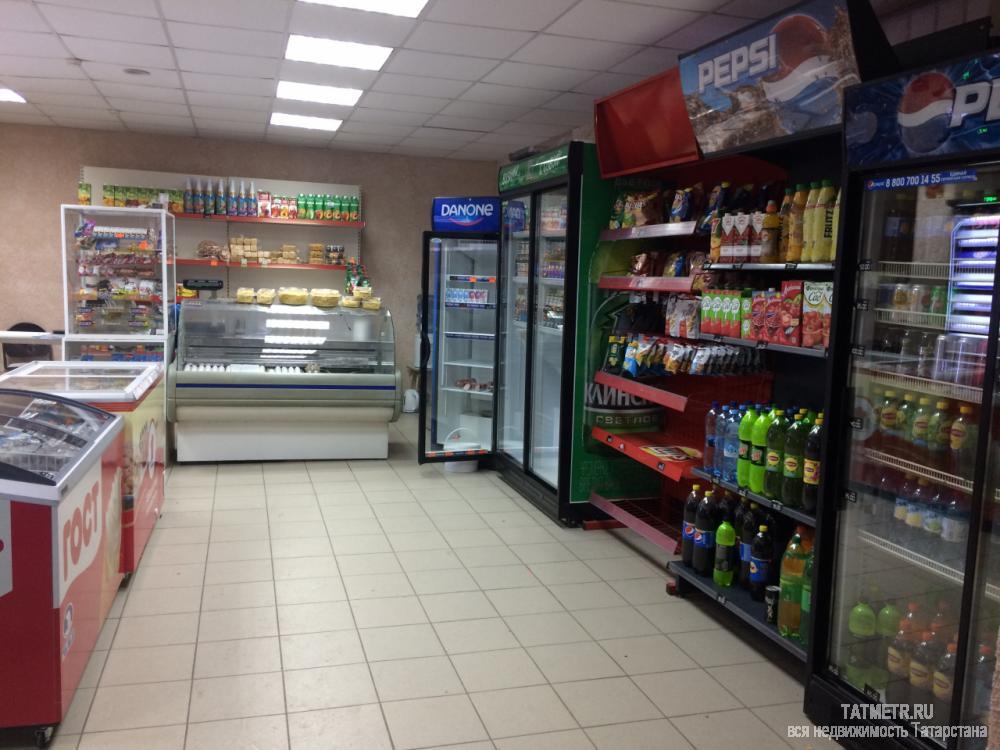 Коммерческая / Продажа / Торговые помещения, Казань, Карбышева улица, 4 500 000 Отлично подойдет под магазин либо под иной вид деятельности. Чистовая отделка, очень светлое и теплое помещение,...