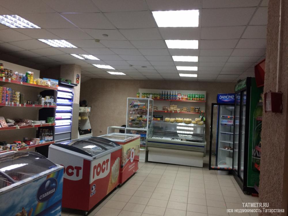 Коммерческая / Продажа / Торговые помещения, Казань, Карбышева улица, 4 500 000 Отлично подойдет под магазин либо под иной вид деятельности. Чистовая отделка, очень светлое и теплое помещение,... - 3