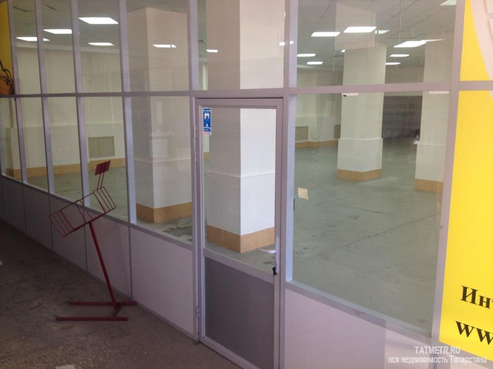 В аренду площадь формата open-space, площадью 350 метров. Подойдет под торговлю где предполагается наличие шоу-рума... - 2