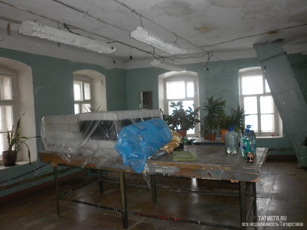 Коммерческая / Аренда / Офисы, Казань, Гладилова улица, 51 000 Сдается помещение 170кв. в Кировском районе, в здании льнокомбината, из которых 100кв. и 70кв. открытые залы с... - 2