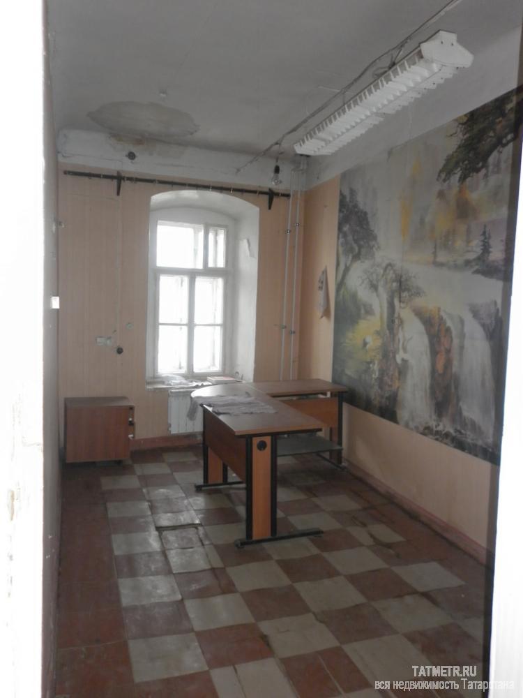 Коммерческая / Аренда / Офисы, Казань, Гладилова улица, 51 000 Сдается помещение 170кв. в Кировском районе, в здании льнокомбината, из которых 100кв. и 70кв. открытые залы с... - 4