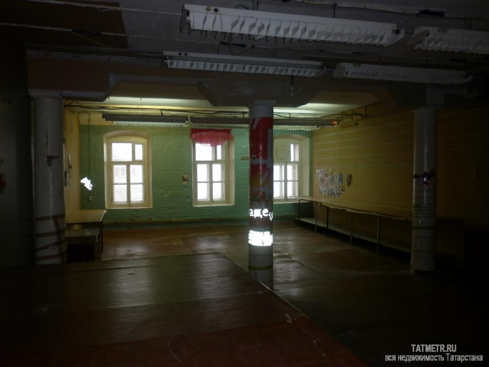 Коммерческая / Аренда / Офисы, Казань, Гладилова улица, 51 000 Сдается помещение 170кв. в Кировском районе, в здании льнокомбината, из которых 100кв. и 70кв. открытые залы с... - 7