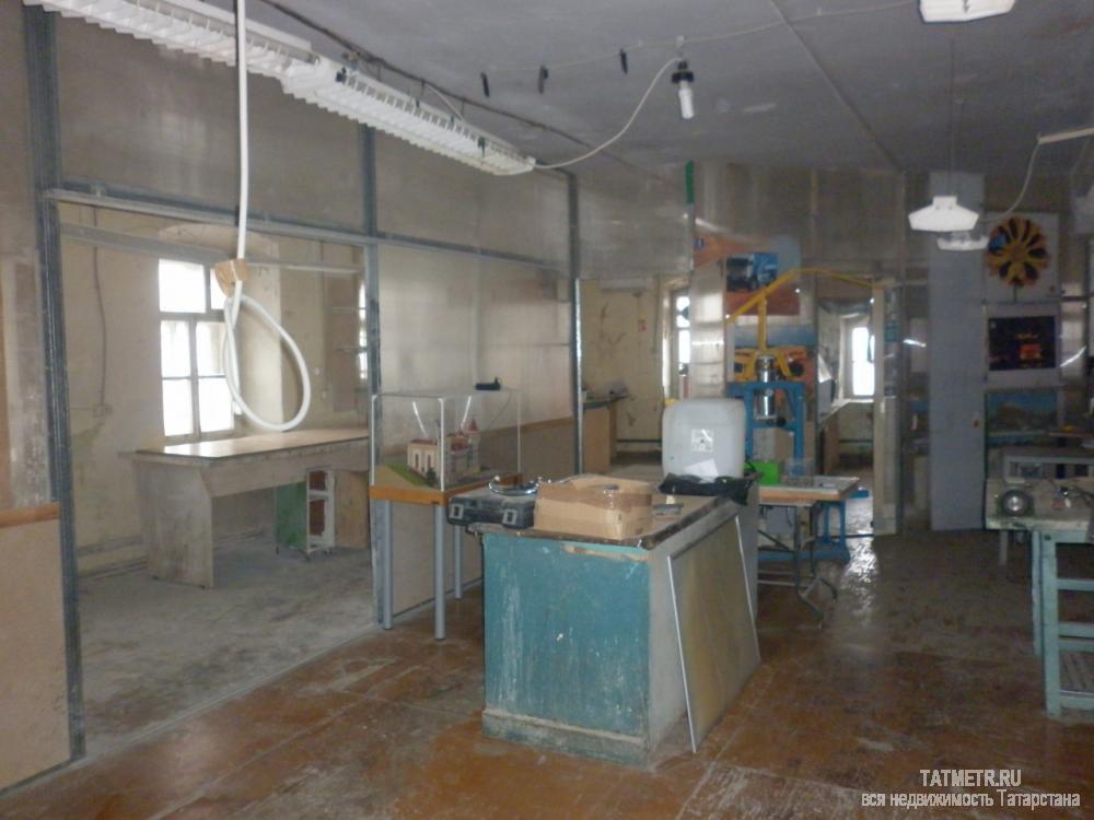 Коммерческая / Аренда / Офисы, Казань, Гладилова улица, 160 000 Сдается помещение 800кв. в Кировском районе, в здании льнокомбината, которое состоит из кабинетов прилегающих к... - 13