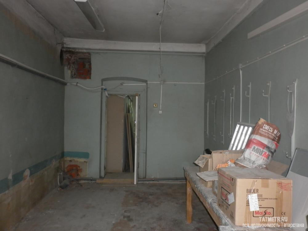 Коммерческая / Аренда / Офисы, Казань, Гладилова улица, 160 000 Сдается помещение 800кв. в Кировском районе, в здании льнокомбината, которое состоит из кабинетов прилегающих к... - 4