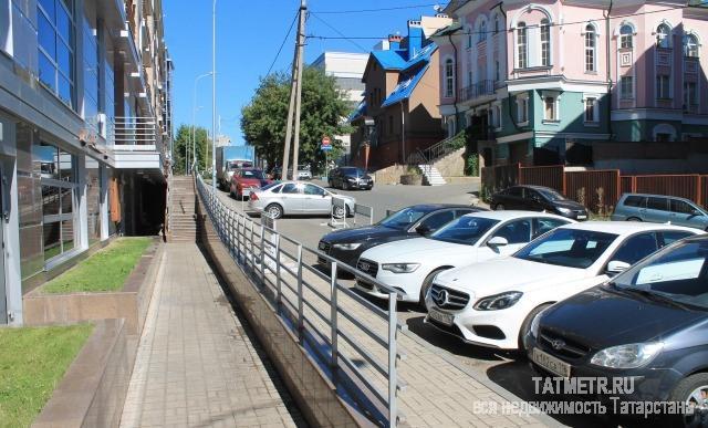 Сдается в аренду помещение (нежилой фонд) в одном из самых престижных комлексов Казани - 'Вишневый Сад'. Этаж -...