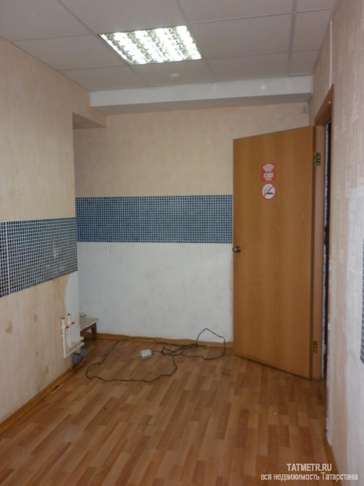 Коммерческая / Аренда / Офисы, Казань, Лядова улица, 24 000 Сдается 60кв. в цоколе жилого дома под любой вид деятельности. Помещение находится в густонаселенной части... - 11