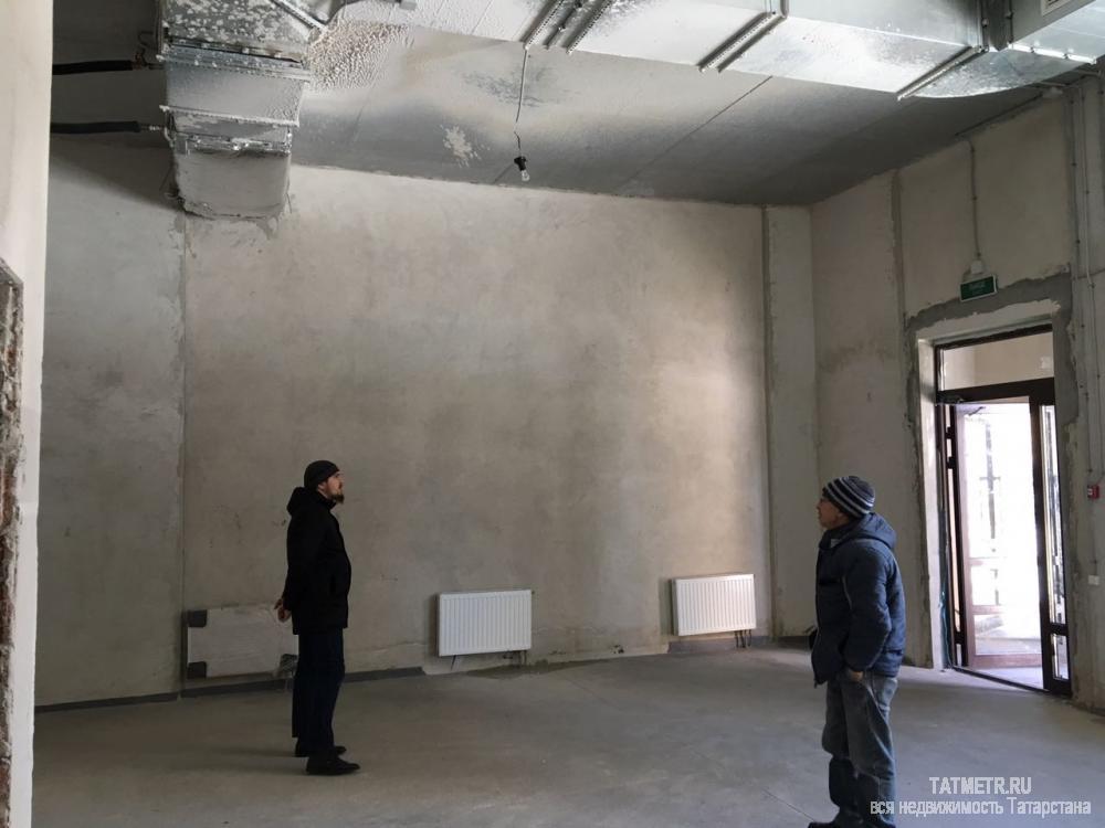 Коммерческая / Аренда / Офисы, Казань, Чистопольская улица, 203 000 Сдается помещение свободного назначения на первом этаже нового ЖК Столичный. Площадь 203 кв.м. представляет собой... - 4