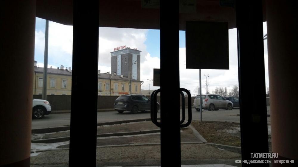 Коммерческая / Аренда / Офисы, Казань, Вишневского улица, 210 000 Помещение на первом этаже с отдельным входом с колоннами со стороны ул.Вишневского ближе к ул.Ершова. Имеется второй... - 5