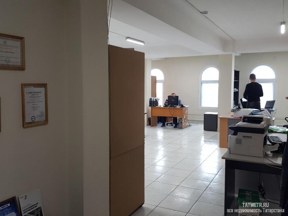 Коммерческая / Аренда / Офисы, Казань, Галиаскара Камала улица, 51 000 Сдается офис 68кв.м. в Вахитовском районе на 1м этаже. Хороший ремонт, светлое помещение без перегородок, оборудовано... - 2