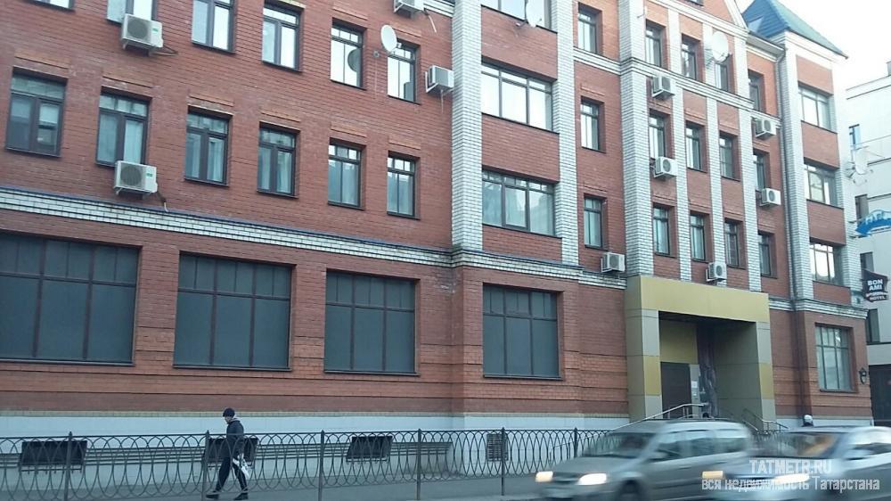 Коммерческая / Аренда / Офисы, Казань, Островского улица, 453 750 Сдам первый и цокольный этаж. жилого кирпичного дома, общей площадью 824.5 м2. Первая линия, исторический центр... - 1
