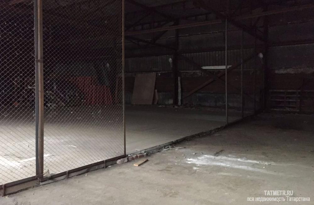 Коммерческая / Продажа / Производство и склады, Казань, Владимира Кулагина улица, 93 000 Сдается холодный склад 600кв.м. без пандуса в Приволжском районе. Высота потолков 6 метров, двое ворот. Удобные... - 3