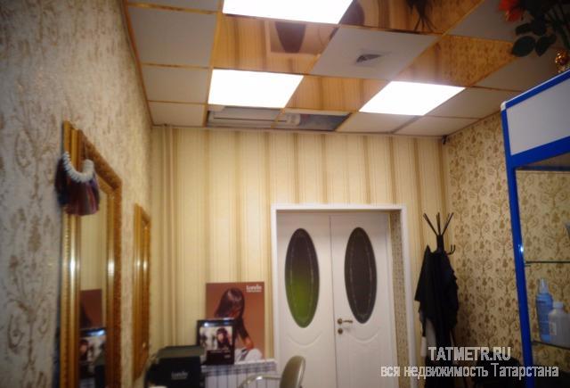 Коммерческая / Аренда / Офисы, Казань, Джаудата Файзи улица, 25 000 Сдается салон красоты площадью 22кв.м., 1эт, имеется прихожая для ожидания, зал салона, кабинет маникюра, кухня,...