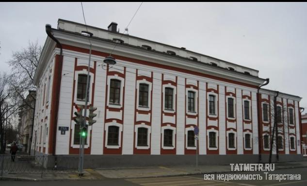 Коммерческая / Продажа / Офисы, Казань, большая Красная улица, 48 000 000 Продаю/сдаю отдельно стоящее здание НА ПЕРВОЙ ЛИНИИ 600 кв.м. с мансардой 90 кв.м. на участке 10 сот. в историческом...