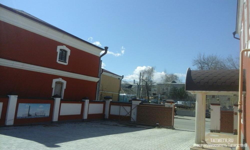 Коммерческая / Продажа / Офисы, Казань, большая Красная улица, 48 000 000 Продаю/сдаю отдельно стоящее здание НА ПЕРВОЙ ЛИНИИ 600 кв.м. с мансардой 90 кв.м. на участке 10 сот. в историческом... - 2