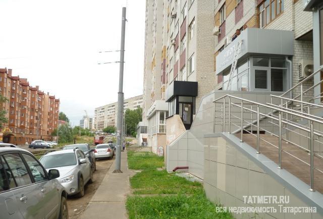 Коммерческая / Продажа / Офисы, Казань, Серова улица, 12 000 000 Продается торгово-офисное помещение площадью 184,6 кв. м., расположенное в жилом многоэтажном доме по адресу г....