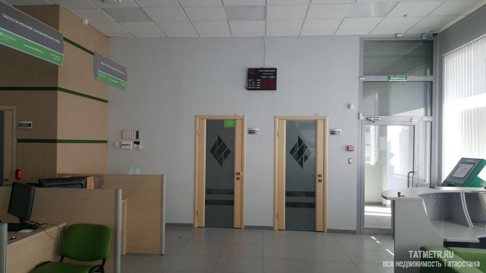 Коммерческая / Аренда / Офисы, Казань, Фрунзе улица, 270 000 Сдается помещение свободного назначения, ранее использовавшееся под банк. В этой связи в помещении есть кассовые... - 4