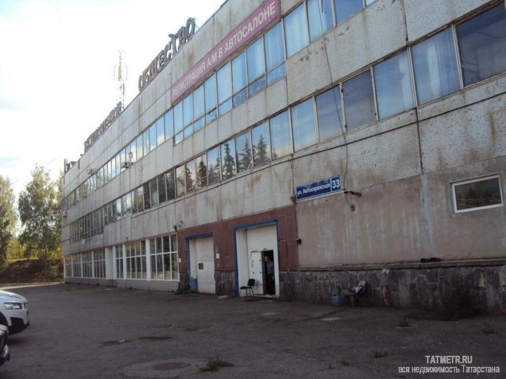 Коммерческая / Продажа / Офисы, Казань, Автосервисная улица, 50 000 000 Комплекс зданий свободного назначения представляет собой 3 этажное здание. На первом этаже расположены... - 1