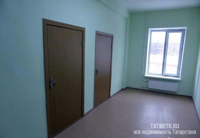 Коммерческая / Аренда / Офисы, Казань, Аделя Кутуя улица, 10 080 Советский район - Аделя Кутуя 181( метро 'Горки', за магазином 'Максидом') офисы на 4 этаже-28 м2, - по 360 руб. на... - 9