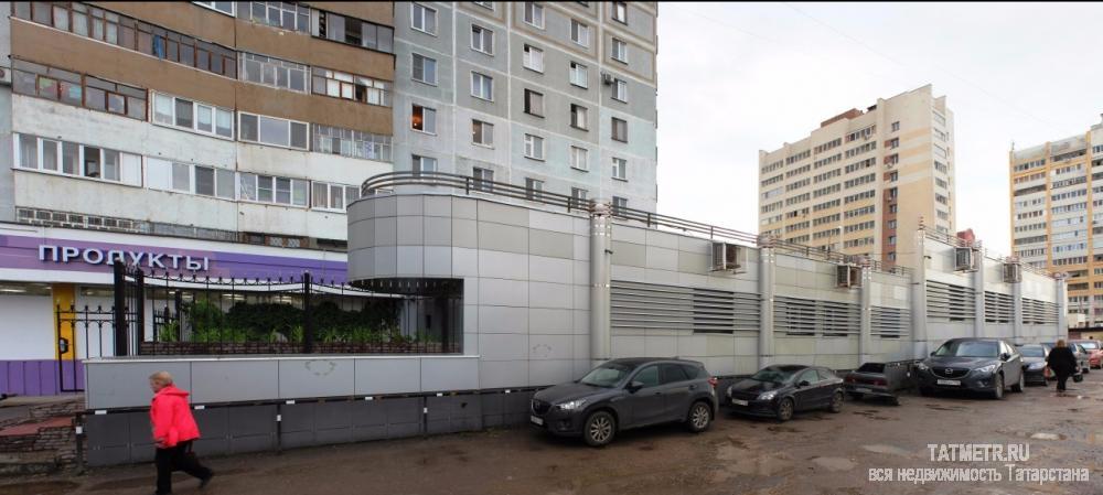 Коммерческая / Аренда / Общепит, Казань, Фатыха Амирхана улица, 350 000 Рассмотрим под кальянную или кафе, с этим здесь нехватка!!! Сдаем в долгосрочную аренду помещение, последний был... - 17
