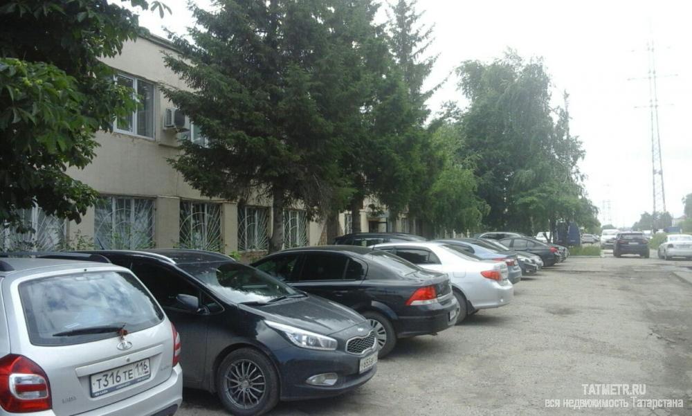 Коммерческая / Аренда / Офисы, Казань, Техническая улица, 7 200 По адресу Техническая 52, сдается офисное помещение 18 м². Цена 400 руб. квадрат. Помещение после ремонта, пропускная... - 2