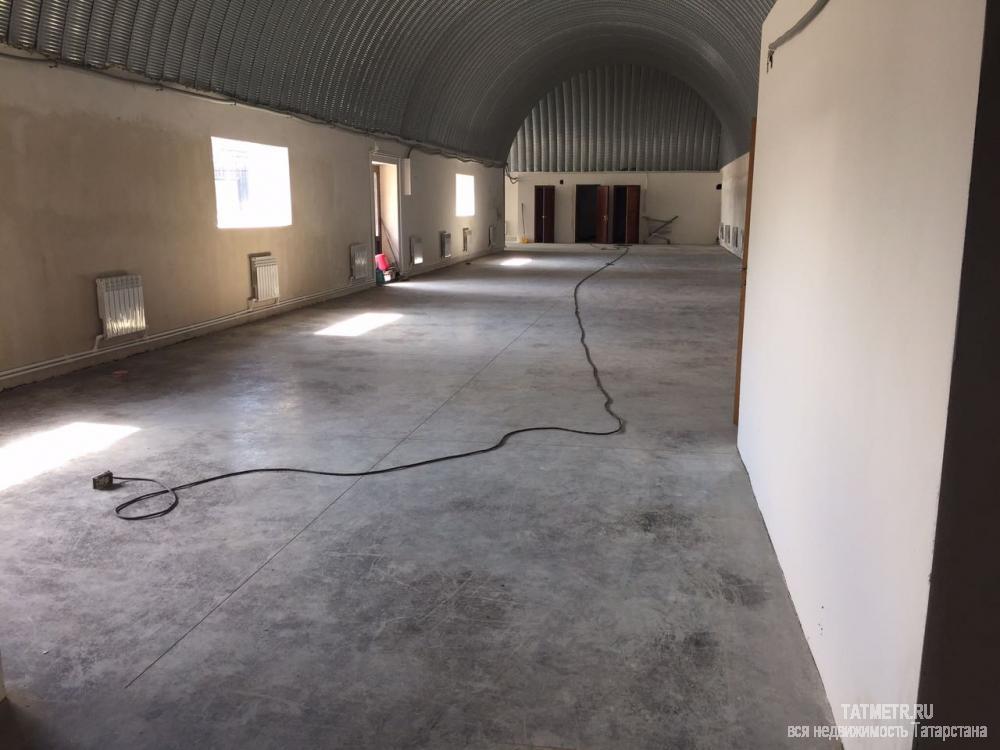 Коммерческая / Продажа / Производство и склады, Казань, Бирюзовая улица, 270 000 Видео прилагается. Сдается в аренду под склад, торговлю. Помещение: отапливаемое ангарного типа площадью 900 кв.м.... - 8