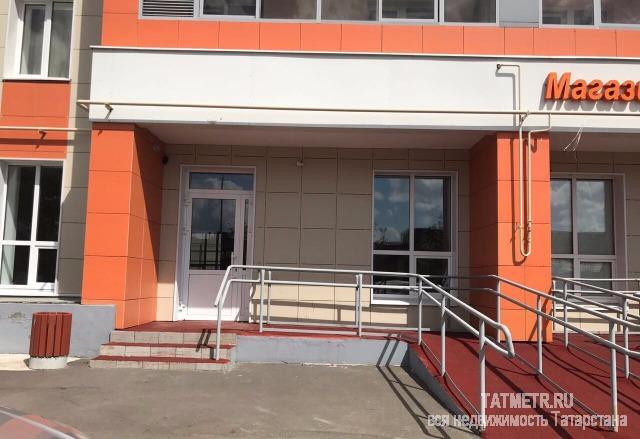 Коммерческая / Аренда / Офисы, Казань, Даурская улица, 60 000 Помещение свободного назначение в жилом комплексе 'Журавли'. 1 этаж 10 этажного дома. Прекрасно подойдёт для любого...