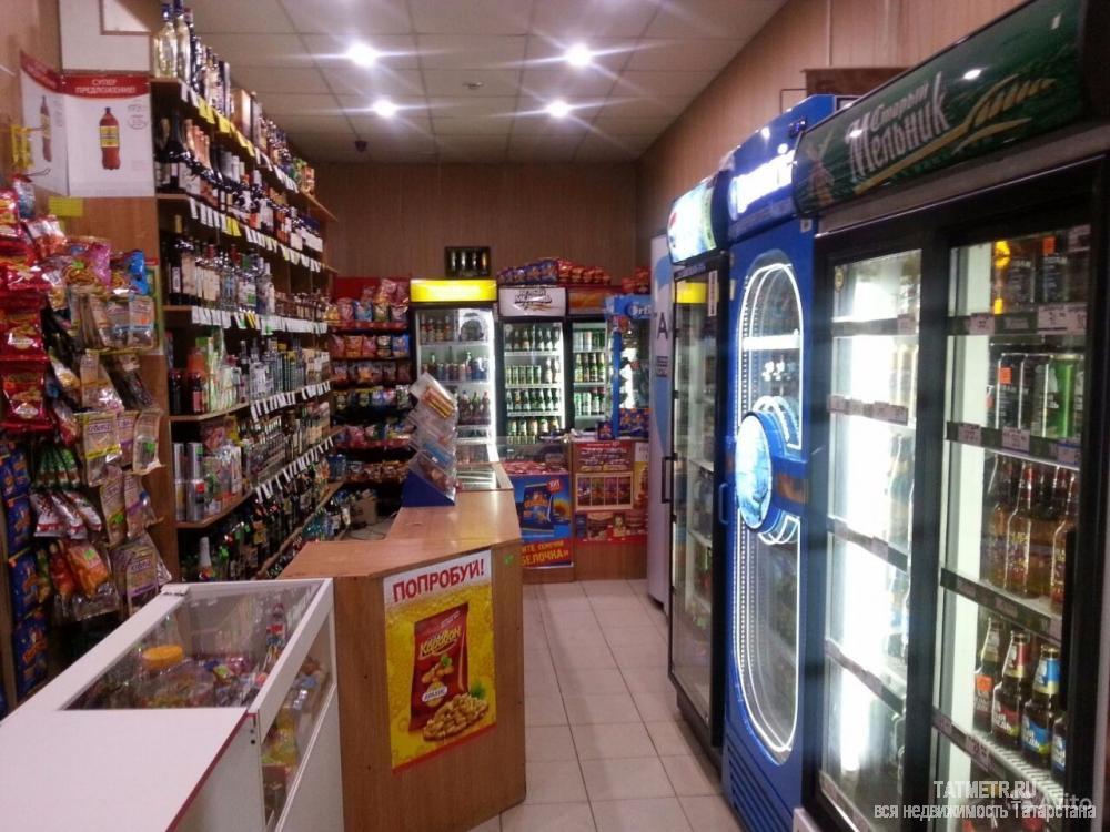 Коммерческая / Аренда / Торговые помещения, Казань, Копылова улица, 54 000 Сдаётся помещение в аренду 79.6 кв.м. на первой линии по Копылова. Рядом метро Авиастроительная. Парковка возле...