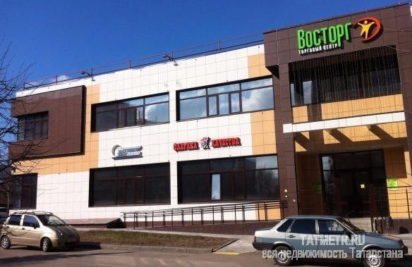 Коммерческая / Аренда / Торговые помещения, Казань, Максимова улица, 88 000 Предлагаем в аренду торговые помещения от 10 до 100 кв.м. на 2 этаже. ТЦ «Восторг» — это новый уютный, светлый... - 3