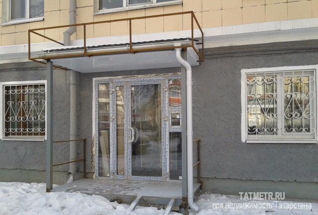 Коммерческая / Продажа / Торговые помещения, Казань, Восстания улица, 5 600 000 Уютное помещение на первом этаже жилого дома. Выход из торгового зала на первую линию (ул. Восстания). Торговый зал...