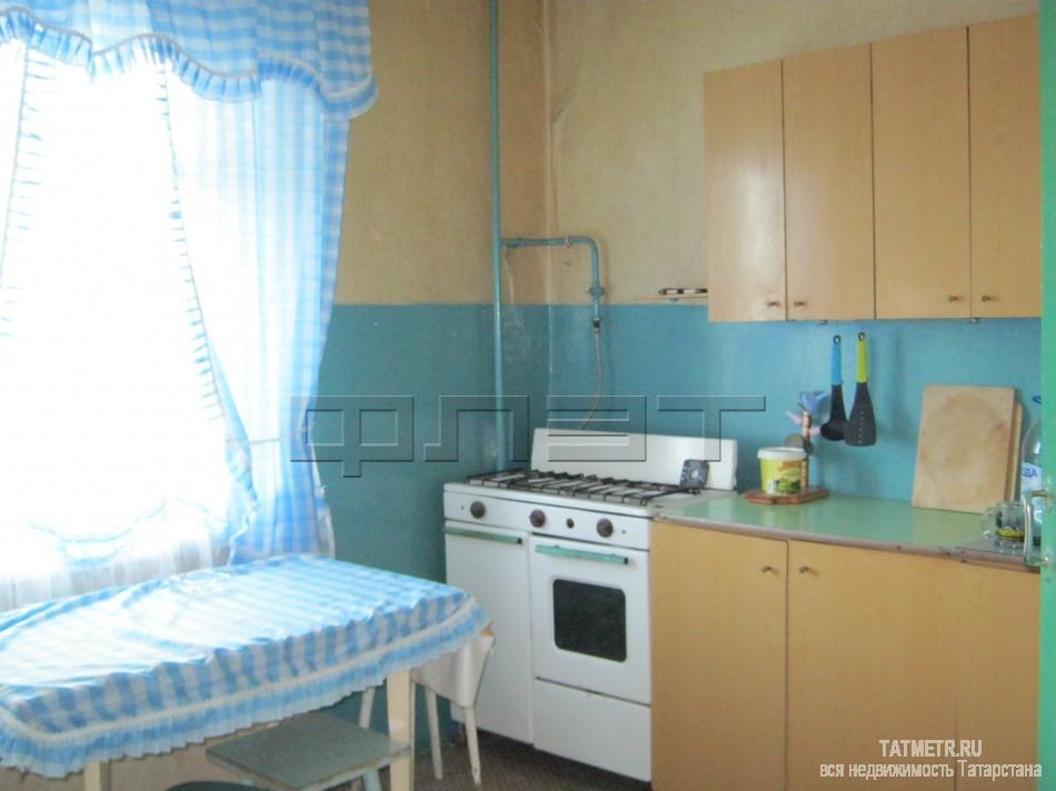 Продажа / Квартиры, Зеленодольск, Комарова улица, 1 240 000 Зеленодольск, мирный, ул. Комарова, 41. Продается однокомнатная ленинградка на мирном на среднем этаже. Теплая,... - 2