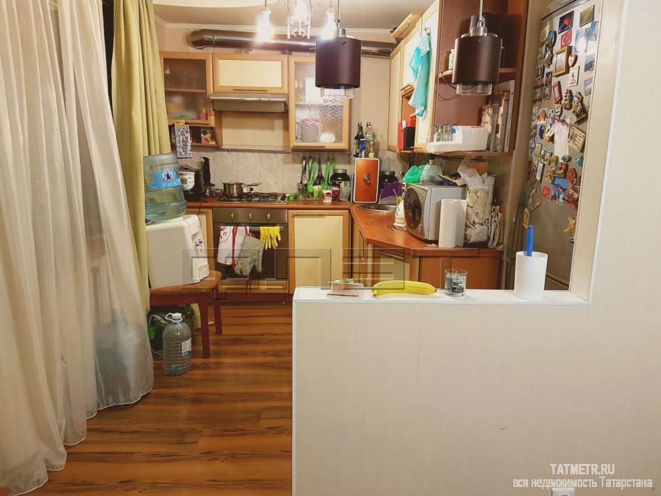 Продажа / Квартиры, Казань, Курчатова улица, 3 200 000 Советский район, ул.Курчатова,д.6 .Качественный ремонт, полы ламинат, с/узел в кафеле. Окна из цельного массива... - 3