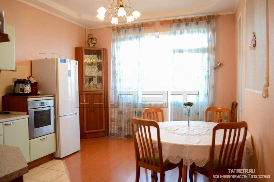 Продажа / Квартиры, Казань, Чистопольская улица, 10 500 000 Продаю отличную 3-к квартиру улучшенной планировки по ул.Чистопольская д.26/5 на 4 этаже 5-этажного кирпичного дома.... - 8