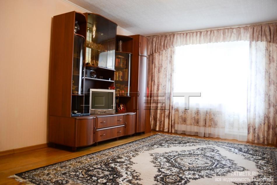 Продажа / Квартиры, Казань, Академика Губкина улица, 6 390 000 Продается просторная 3-комнатная квартира 100 кв.м. на 3-м этаже девятиэтажного кирпичного дома 2002 года постройки в... - 1