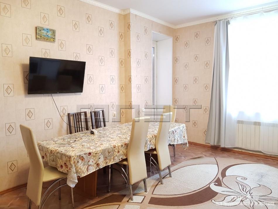 Продажа / Квартиры, Казань, Аланлык улица, 6 500 000 Продается отличная ,большая квартира 206 кв м на высоком первом этаже пятиэтажного кирпичного дома.В квартире сделан... - 8
