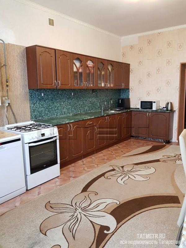 Продажа / Квартиры, Казань, Аланлык улица, 6 500 000 Продается отличная ,большая квартира 206 кв м на высоком первом этаже пятиэтажного кирпичного дома.В квартире сделан... - 9